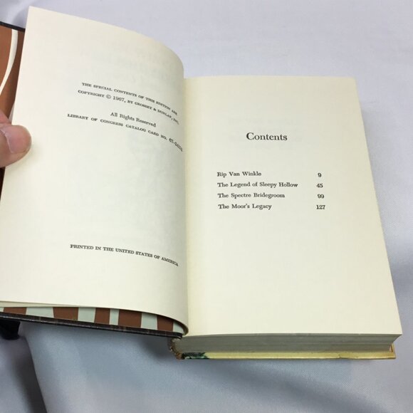 The Legend of Sleepy Hollow and Ten Weeks with a Circus Companion Library Novels - Picture 7 of 9